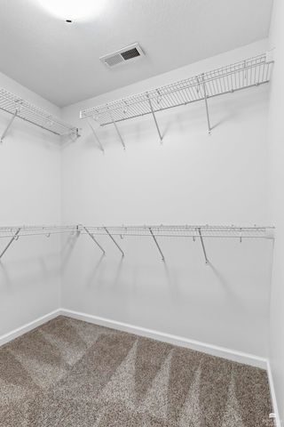 2913 Willowbend Court, Manhattan, KS 66502