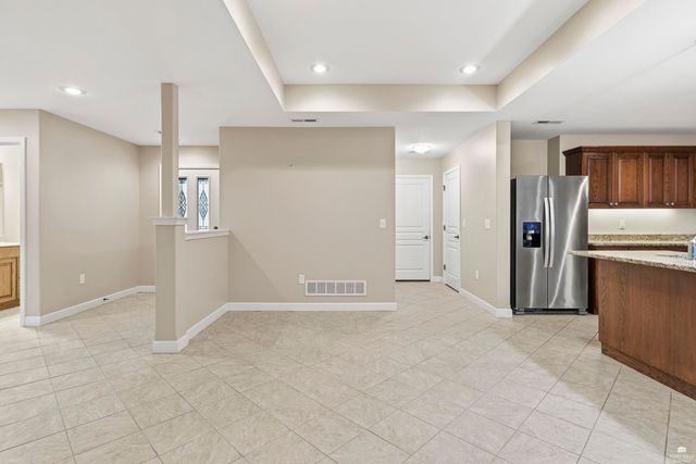 2913 Willowbend Court, Manhattan, KS 66502