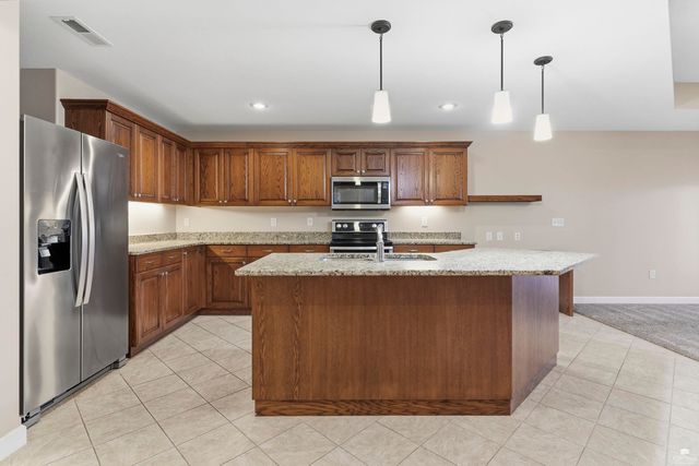 2913 Willowbend Court, Manhattan, KS 66502