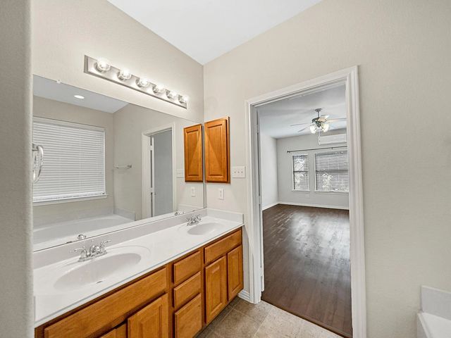 2861 Laurel Oak Drive, Mckinney, TX 75071