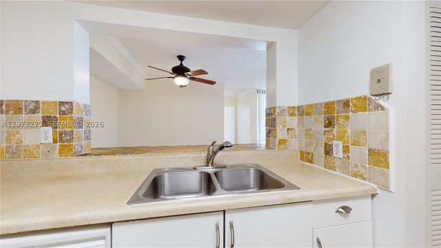 2055 SW 122nd Ave 108, Miami, FL 33175