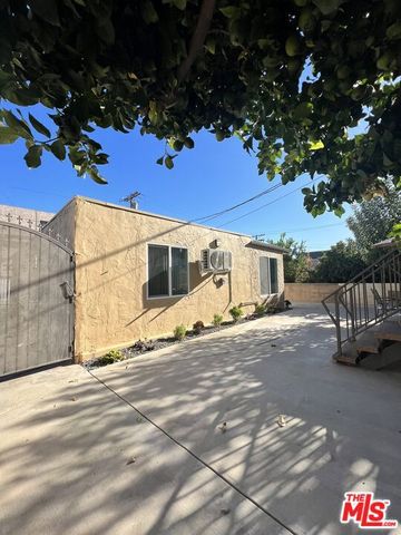 1056 WINCHESTER Avenue B, Glendale, CA 91201