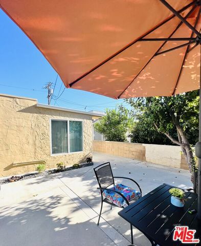 1056 WINCHESTER Avenue B, Glendale, CA 91201