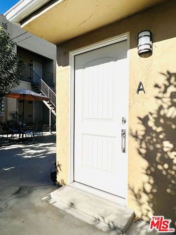 1056 WINCHESTER Avenue B, Glendale, CA 91201