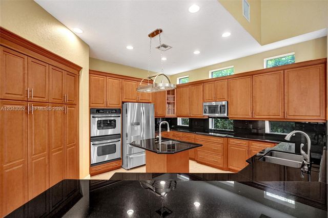 9316 Pearch Ln, Boynton Beach, FL 33437