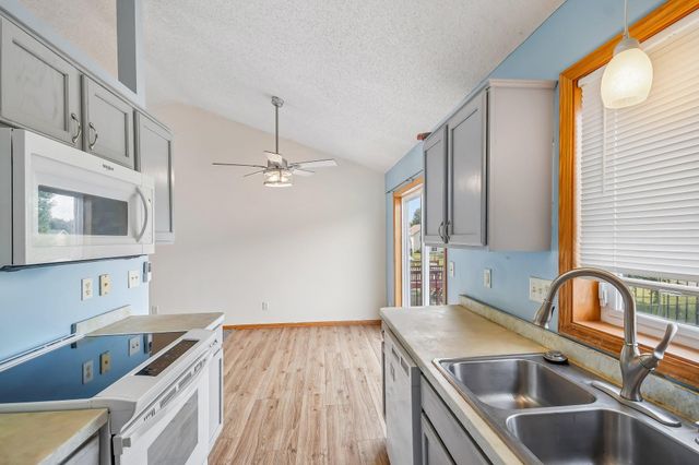 1217 Maple Street, Farmington, MN 55024