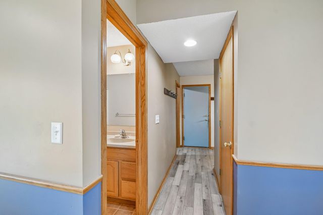 1217 Maple Street, Farmington, MN 55024