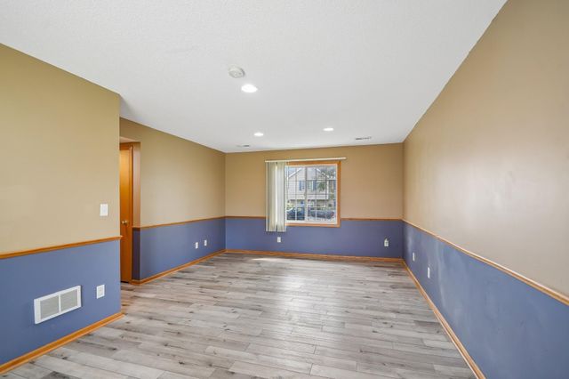 1217 Maple Street, Farmington, MN 55024