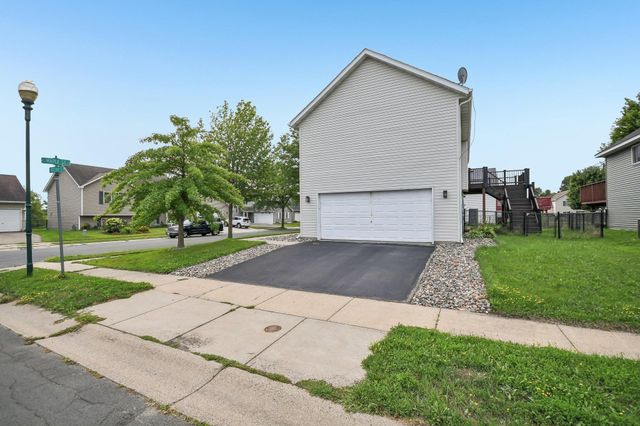 1217 Maple Street, Farmington, MN 55024