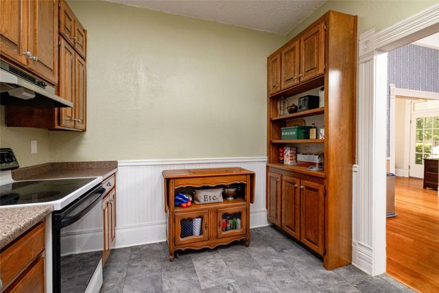412 W Josephine Street, Weatherford, TX 76086