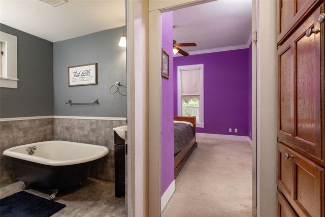 412 W Josephine Street, Weatherford, TX 76086