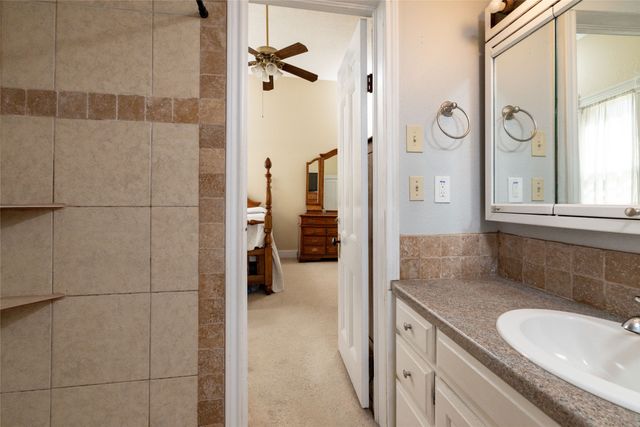 412 W Josephine Street, Weatherford, TX 76086
