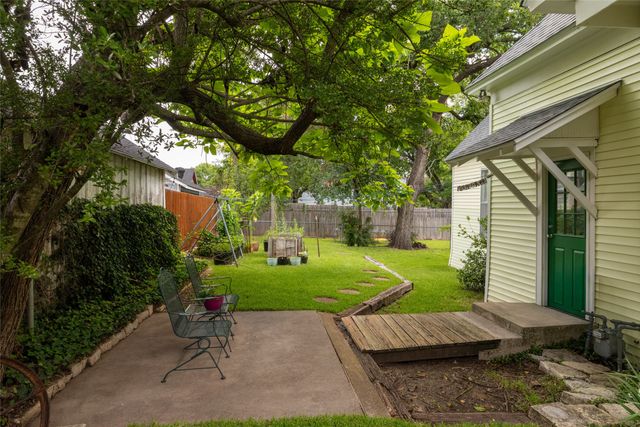 412 W Josephine Street, Weatherford, TX 76086