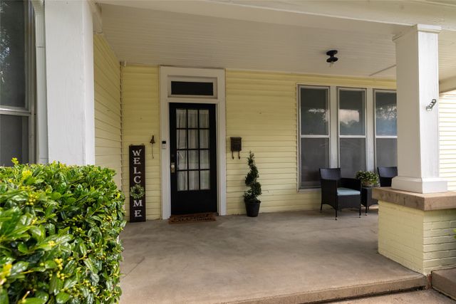 412 W Josephine Street, Weatherford, TX 76086