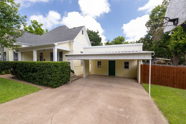 412 W Josephine Street, Weatherford, TX 76086