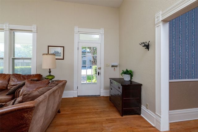 412 W Josephine Street, Weatherford, TX 76086