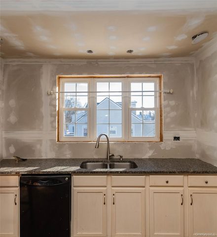 111 N Pierpont Avenue, Newburgh, NY 12550