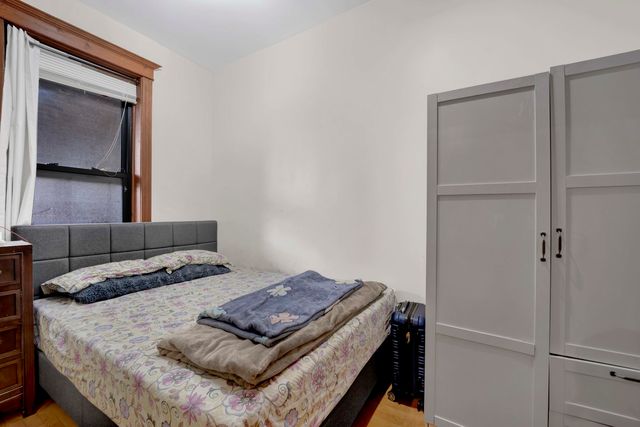 1404 W Flournoy Street 1, Chicago, IL 60607