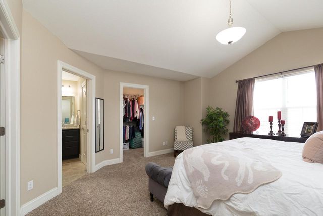 558 Yosemite AVENUE, Hartford, WI 53027