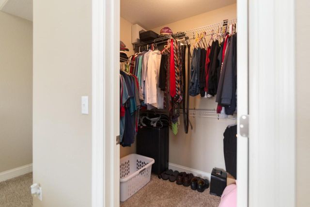 558 Yosemite AVENUE, Hartford, WI 53027