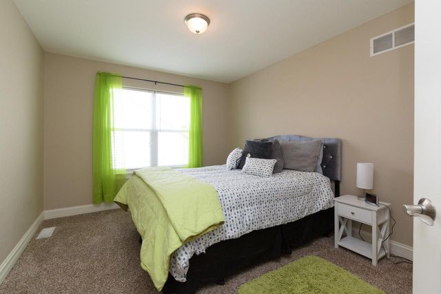 558 Yosemite AVENUE, Hartford, WI 53027