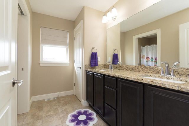 558 Yosemite AVENUE, Hartford, WI 53027