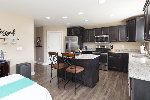 558 Yosemite AVENUE, Hartford, WI 53027