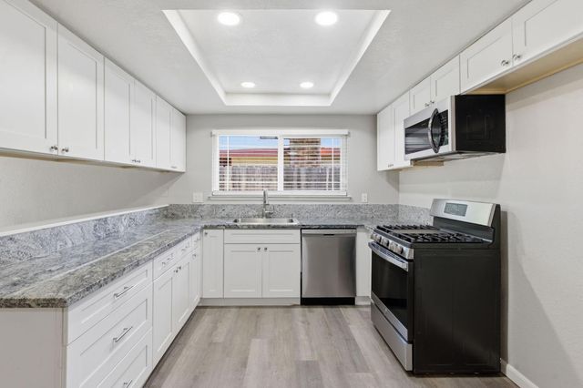 7826 Ashmont St, Citrus Heights, CA 95621
