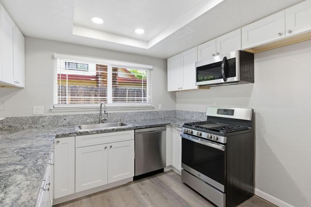 7826 Ashmont St, Citrus Heights, CA 95621