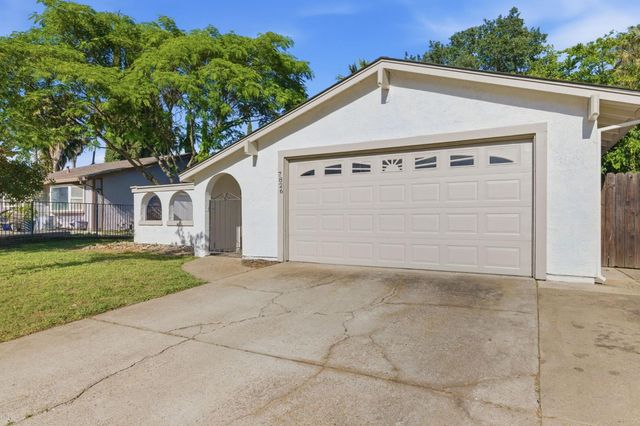 7826 Ashmont St, Citrus Heights, CA 95621