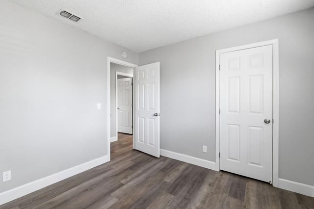 7826 Ashmont St, Citrus Heights, CA 95621