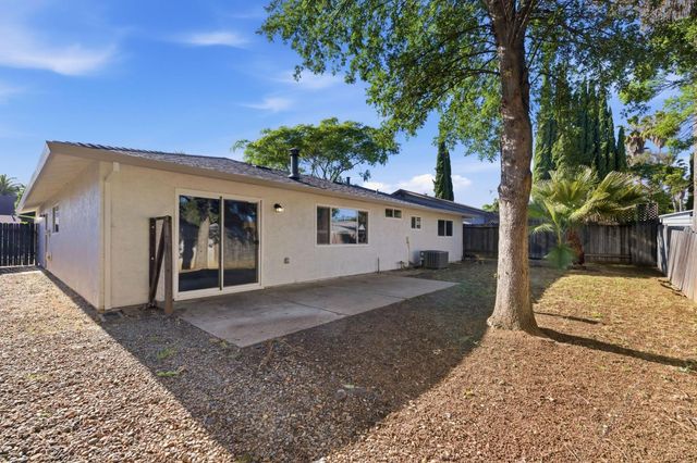 7826 Ashmont St, Citrus Heights, CA 95621