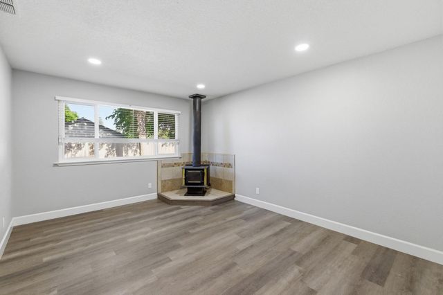 7826 Ashmont St, Citrus Heights, CA 95621