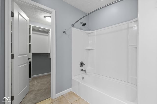 12042 Eagletree Court, Zionsville, IN 46077