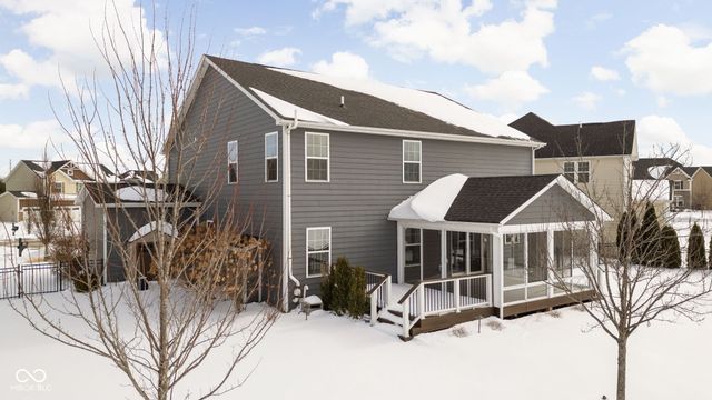 12042 Eagletree Court, Zionsville, IN 46077