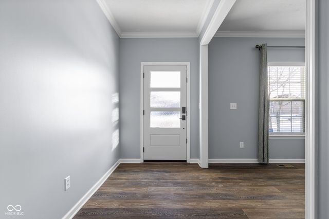 12042 Eagletree Court, Zionsville, IN 46077