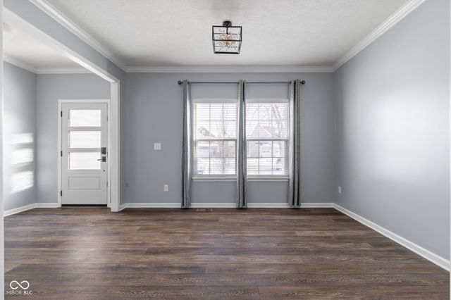 12042 Eagletree Court, Zionsville, IN 46077