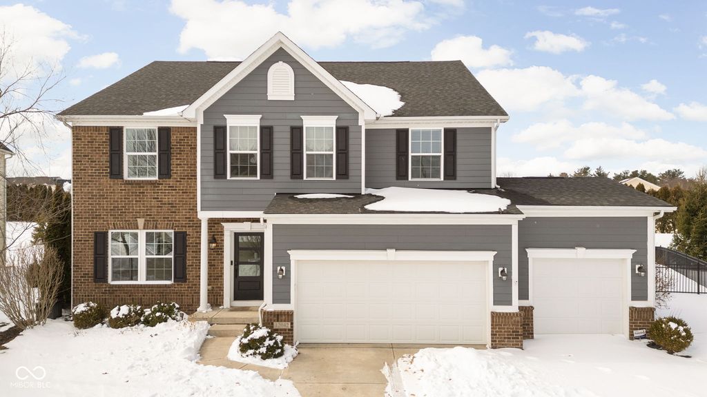 12042 Eagletree Court, Zionsville, IN 46077