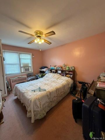 150-14 78th Avenue, Kew Garden Hills, NY 11367