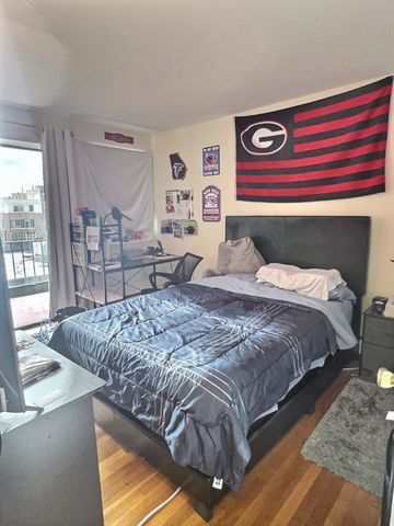 1039 Commonwealth Ave 27, Boston, MA 02215