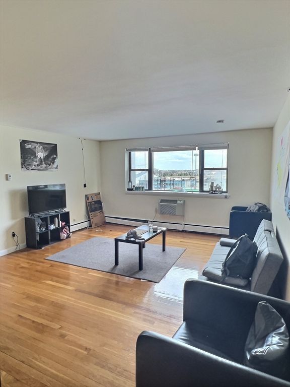 1039 Commonwealth Ave 27, Boston, MA 02215