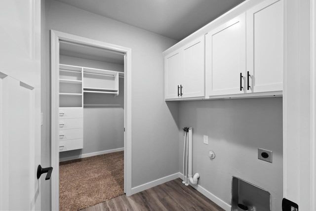 1501 LIBERTY AVENUE, Neenah, WI 54956