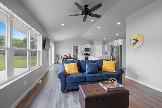 1501 LIBERTY AVENUE, Neenah, WI 54956