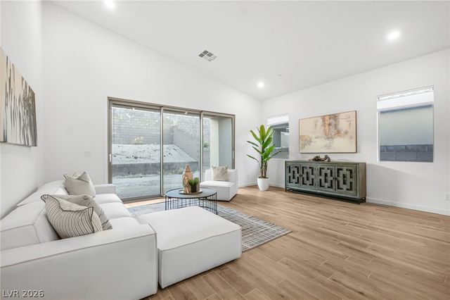 109 Agnew Street, Las Vegas, NV 89138