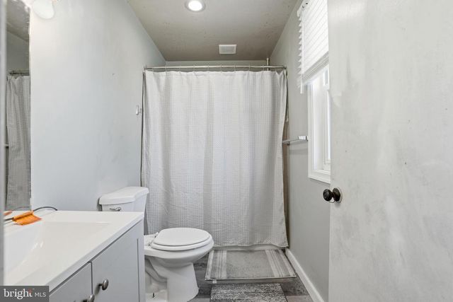 87 W PARK AVE, Sellersville, PA 18960