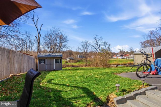 87 W PARK AVE, Sellersville, PA 18960