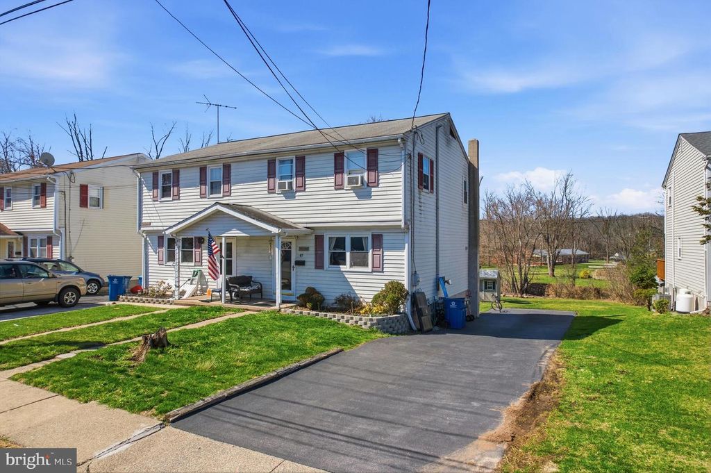 87 W PARK AVE, Sellersville, PA 18960