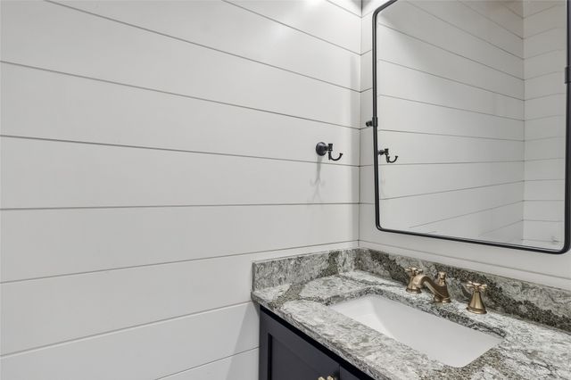2310 SW White Birch Drive, Ankeny, IA 50023