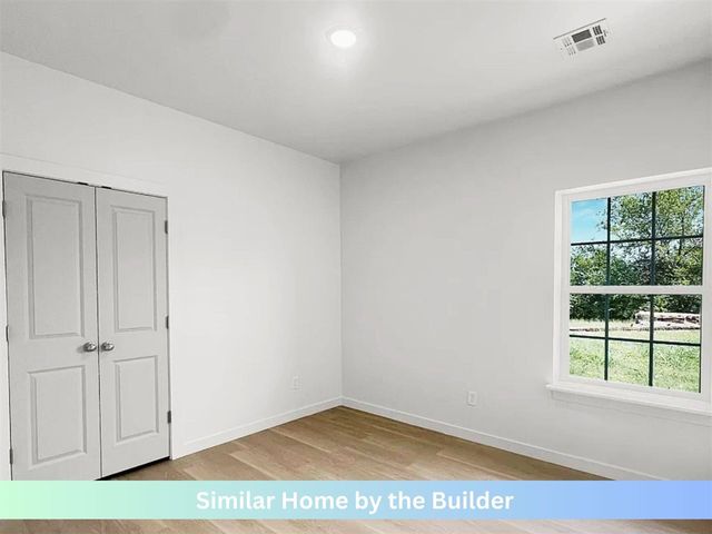 2104 SW Charles Whitlow Ave, Lawton, OK 73501