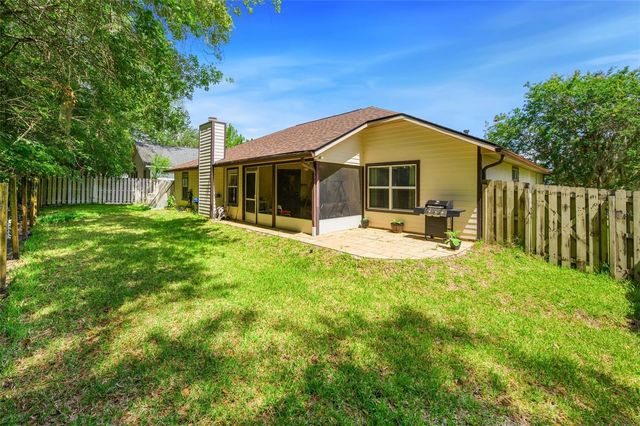 8725 NW 9TH PLACE, Gainesville, FL 32606